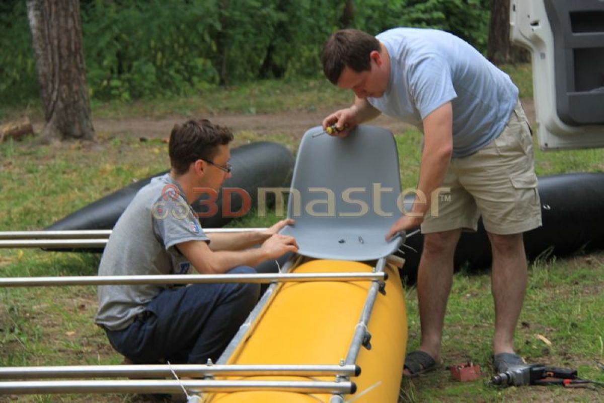 Nopirkt Četrvietīgu katamarānu-3DMaster